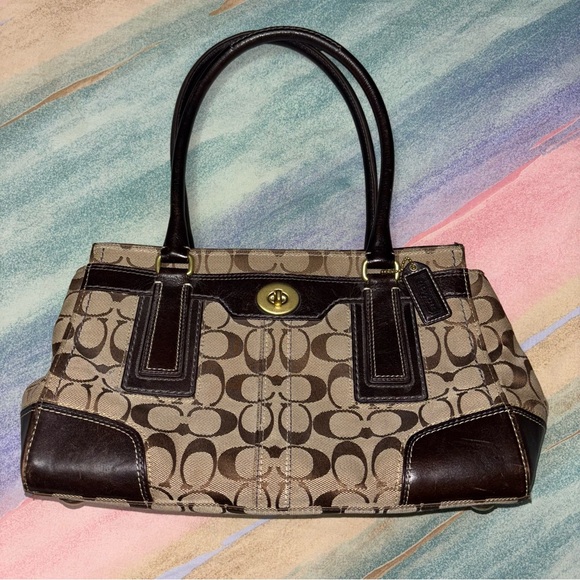 Vintage Coach bag brown color with tan background 11062 - Picture 1 of 12
